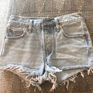 Levi cut offs